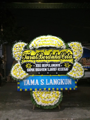Papan Bunga Duka di Labalawa