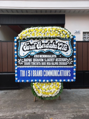 Papan Bunga Duka di Labalawa